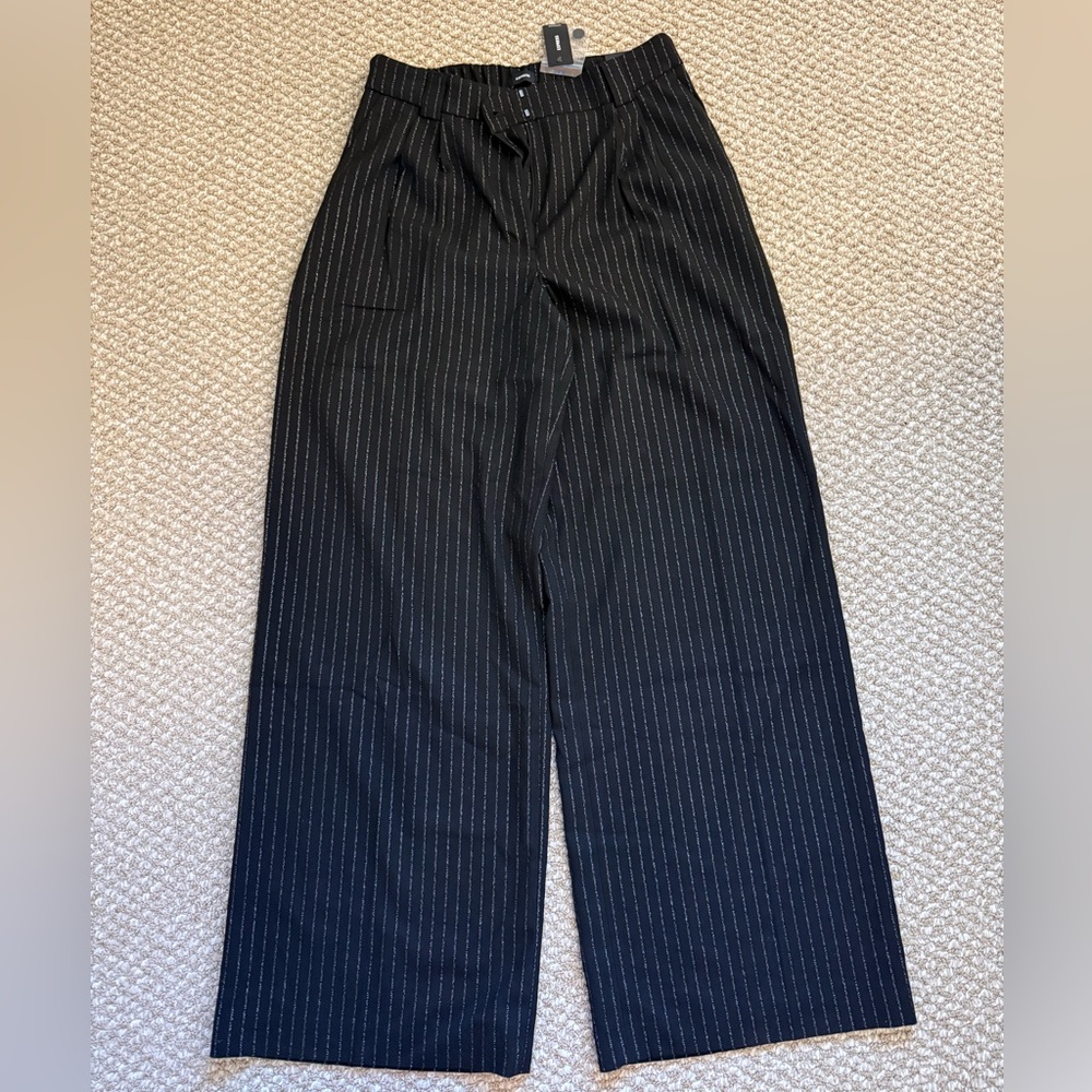Express Women’s Black Pinstripe Pants
